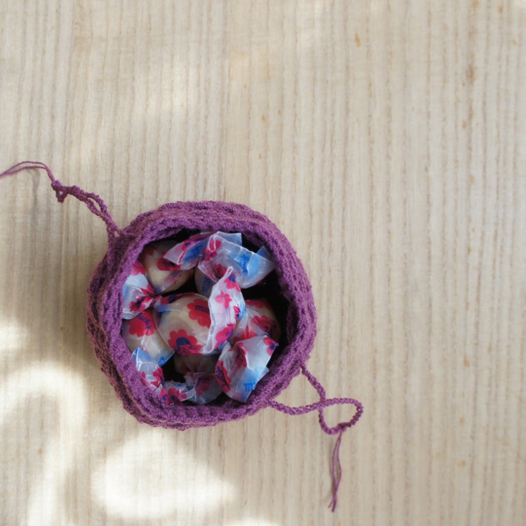 Ba-ba handmade  Crochet Drawstring mini-mini-bag  No.KPPR4 - 化妆包/杂物包 - 其他材质 紫色