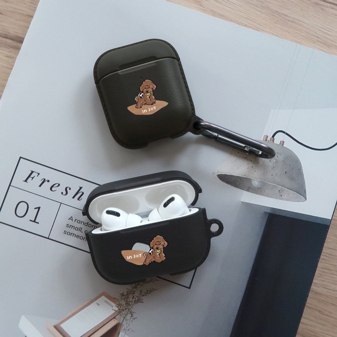 AirPods / AirPods Pro 焦糖贵宾犬保护套 TPU收纳盒 附挂勾 - 耳机收纳 - 塑料 黑色
