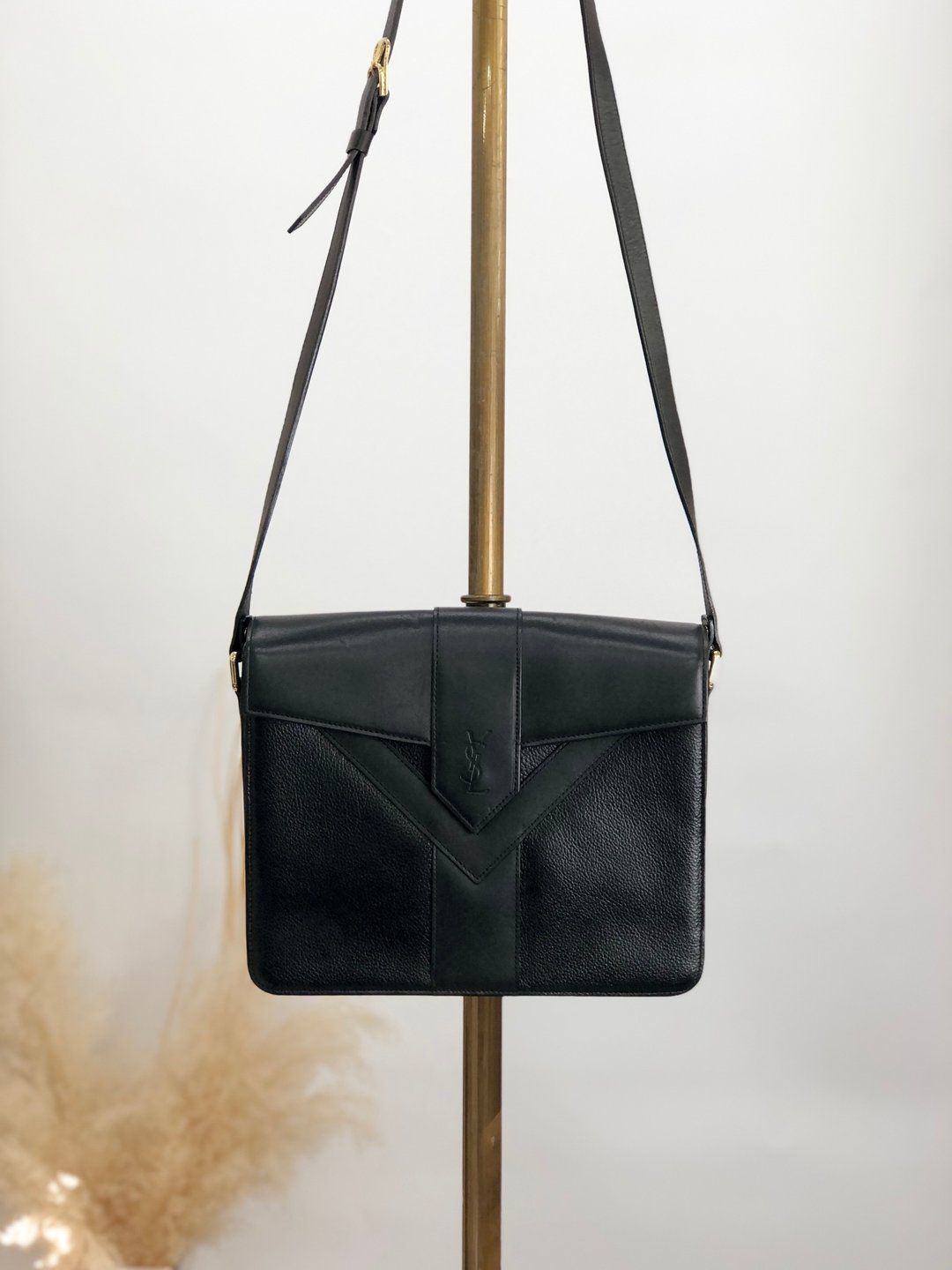 【日本直送，名牌二手包装】Yves Saint Laurent 单肩包黑YSL 皮革 复古 jsxi6p - 侧背包/斜挎包 - 真皮 黑色