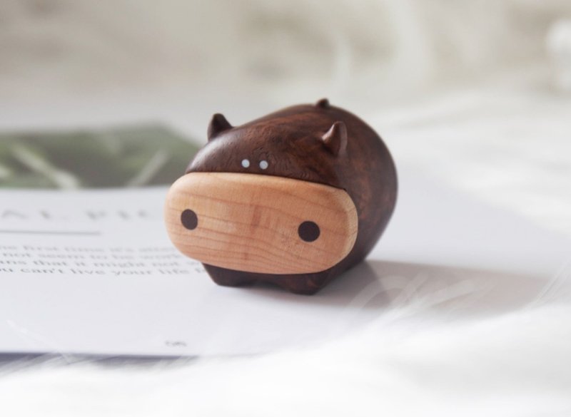 簡約手作 卡通小牛木质扩香器香薰炉摆件 - 摆饰 - 木头 多色