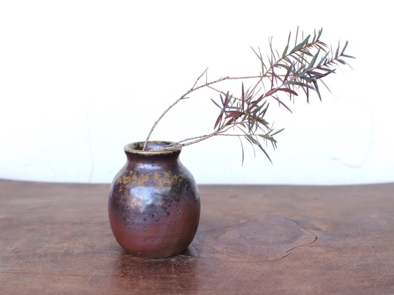 备前烧 迷你花瓶 手作陶器 h2-118 - 花瓶/陶器 - 陶 咖啡色