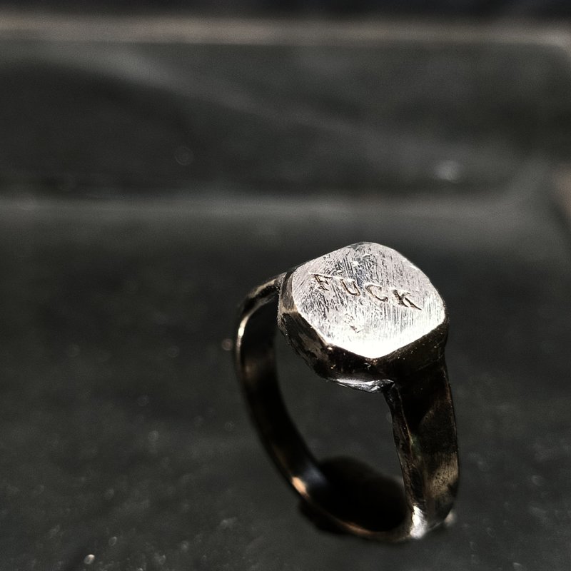 雷设刻字银戒指 - 戒指 - 银 黑色