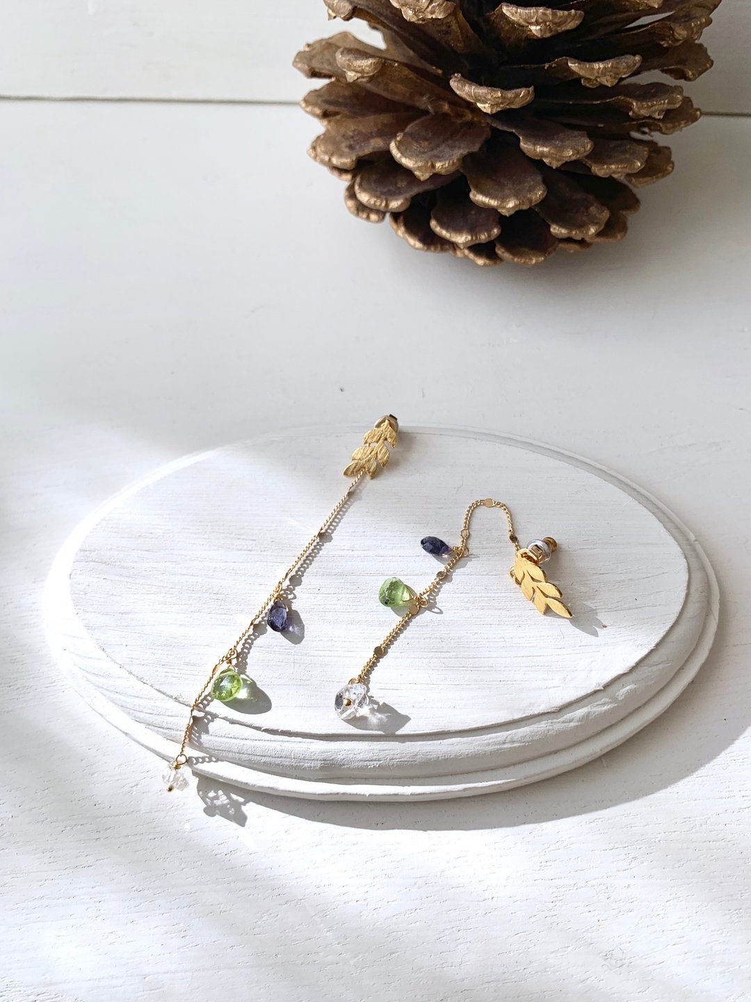 leaf and Peridot and Iolite and Harkimer diamond quartz - 耳环/耳夹 - 半宝石 蓝色