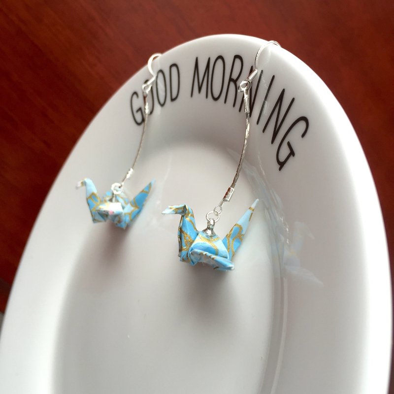 ❤️【任意2件9折！】最精巧防水鹤、立體小箱背部（承載幸運）、祝福祈祷千紙鶴耳環（可改耳夾式耳环） - 耳环/耳夹 - 纸 蓝色