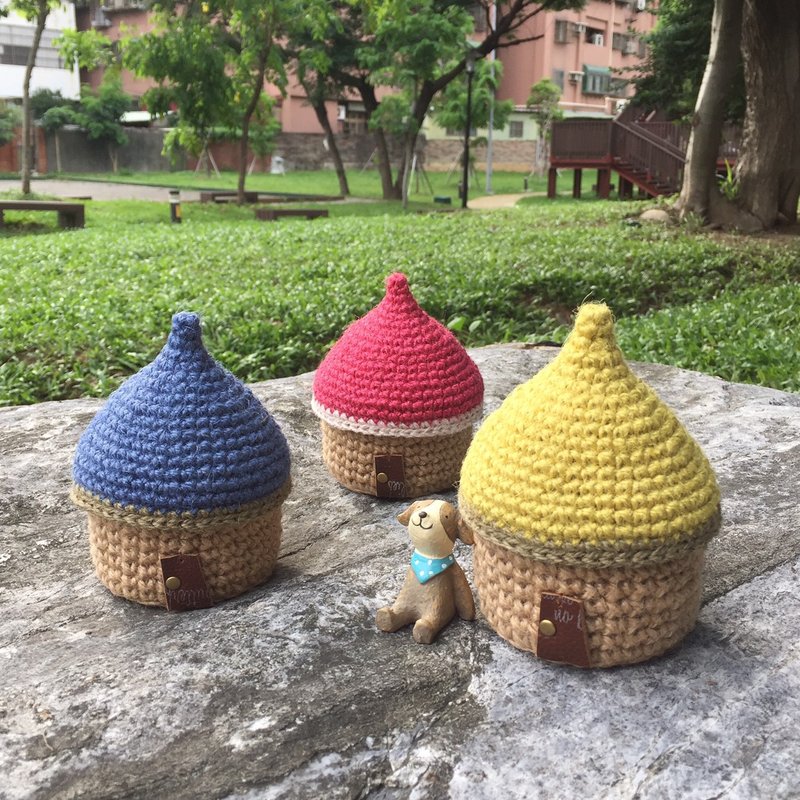 钩织工艺。自然风童话屋收纳盒(大) - 收纳用品 - 棉．麻 咖啡色