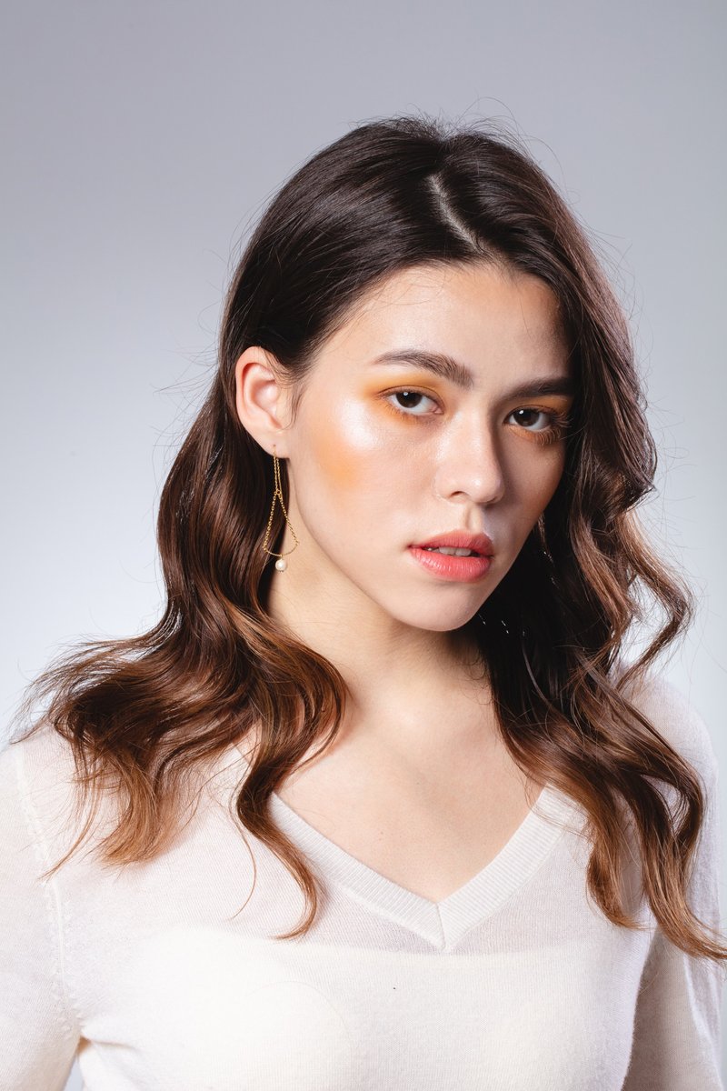 摆荡秋千-棉珍珠耳环 - 耳环/耳夹 - 其他金属 金色