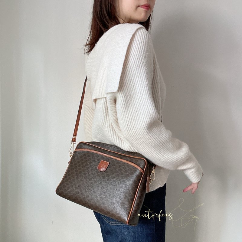 中古 Celine 老花手拿包 单肩包 - 侧背包/斜挎包 - 防水材质 咖啡色