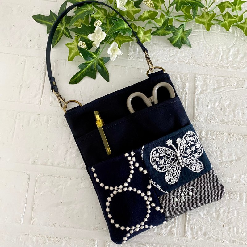 Mina Perhonen 袋 minaperhonen - 化妆包/杂物包 - 棉．麻 