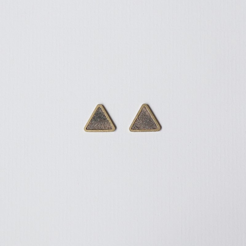 小山耳环 / 毛灰 - 皮革耳环 / 黄铜耳环 / 耳针耳夹 - 耳环/耳夹 - 真皮 灰色