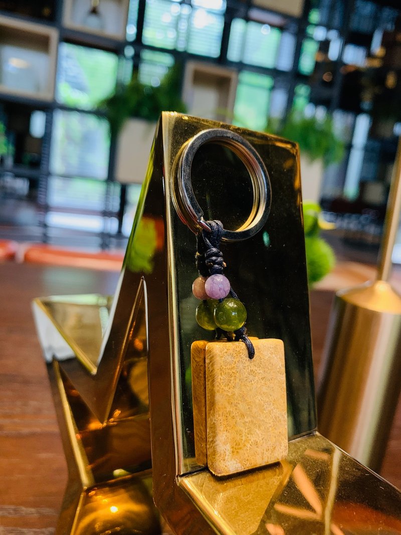 蓦然(钥匙圈系列)菊花石无事牌-健康 - 钥匙链/钥匙包 - 玉石 金色