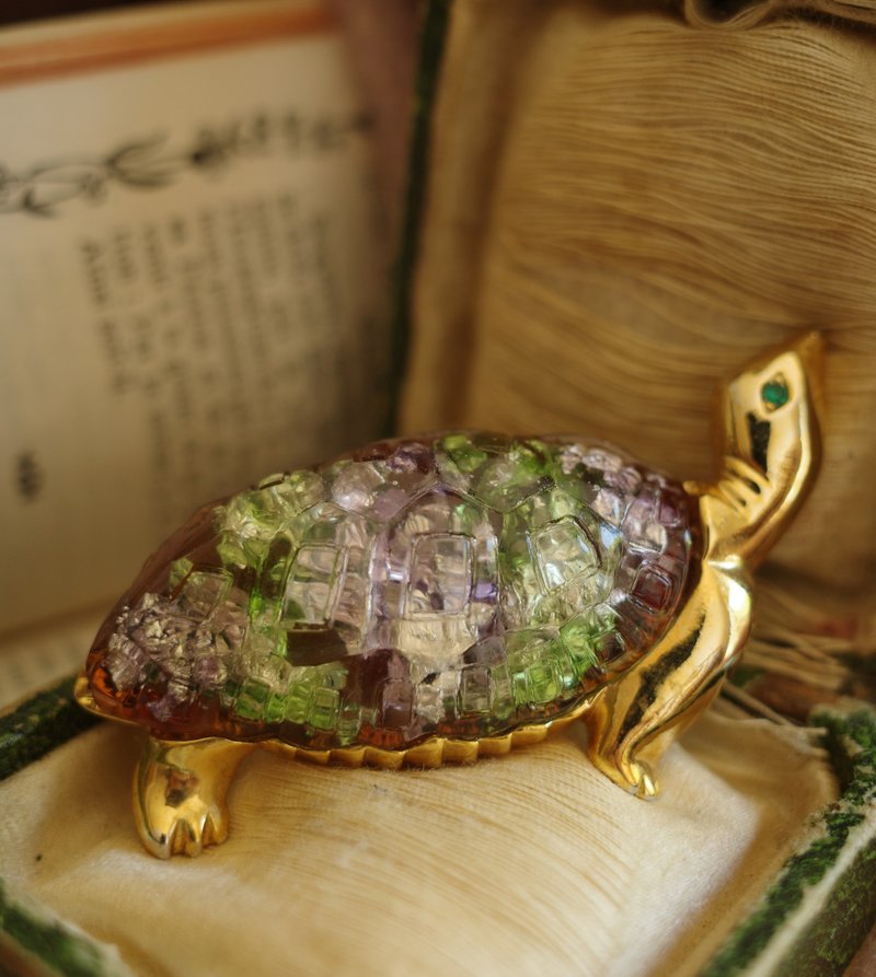古董 透光塑料 乌龟 动物 别针 胸针 A86 - 胸针 - 其他金属 金色