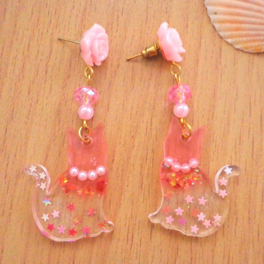 Beauty Pink Cat Earrings in Pierce and Clip-on Decor with Pink Star Glitter - 耳环/耳夹 - 树脂 粉红色