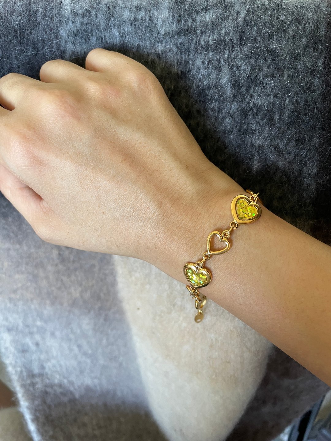 -复古Vintage 金色爱心手链  AVON Multi Heart bracelet BR110 - 手链/手环 - 其他金属 金色