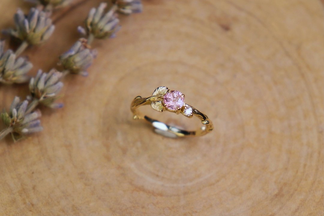 【花坛 a kadan】k18二叶倾心/现货 - 戒指 - 宝石 金色