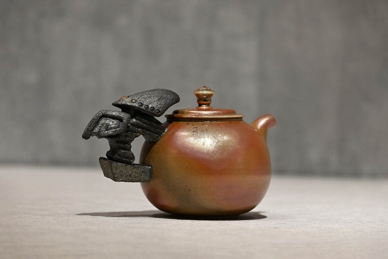 | 275cc | 柴烧造型正把壶 柴烧壶 茶壶 手作壶【臻麟陶艺】 - 茶具/茶杯 - 陶 