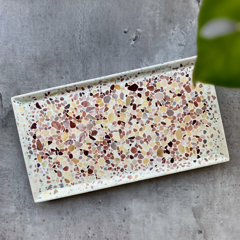 水磨石·磨石计划·磨石置物皿/杯垫-长方皿(牛嘎糖)│Good Form - 盘子/餐盘/盘架 - 水泥 白色