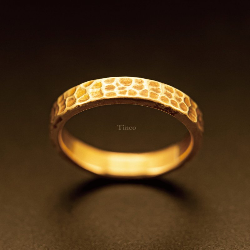 【职人金工系列】黄铜锻敲戒指 / 锤目纹－可定制刻字 - 戒指 - 铜/黄铜 金色