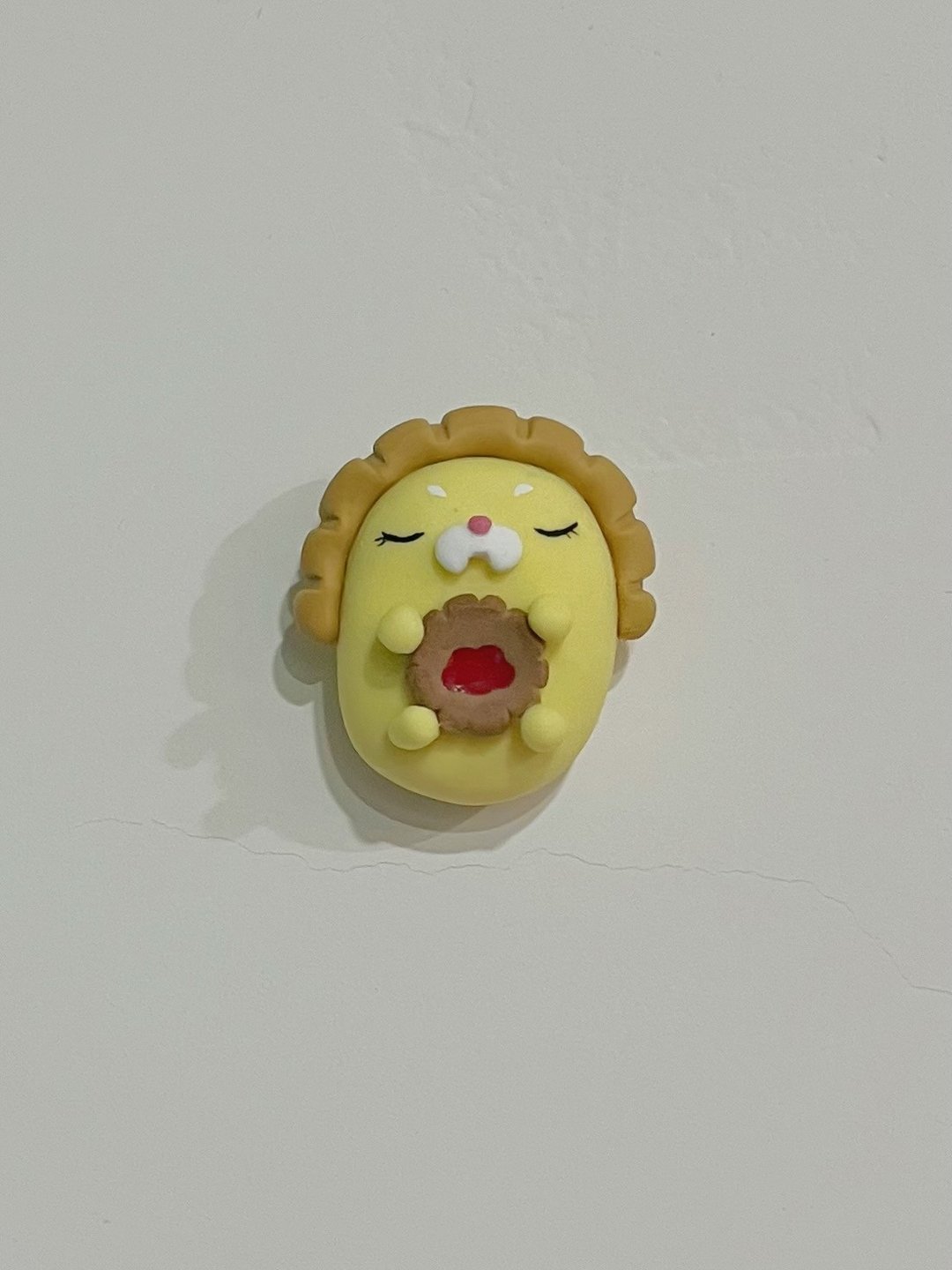 【玫泥手作】小狮果酱饼干冰箱贴/磁铁 - 冰箱贴/磁贴 - 粘土 黄色