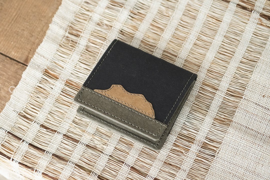 【环保永续】香港塞拉利昂 lionrock 系列 纸造轻便钱包plus - 皮夹/钱包 - 纸 黑色