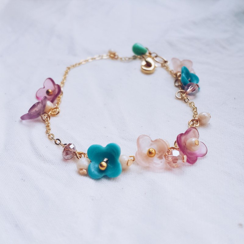 串珠 编织精致手工手链  花朵 秀气 - 手链/手环 - 纸 粉红色