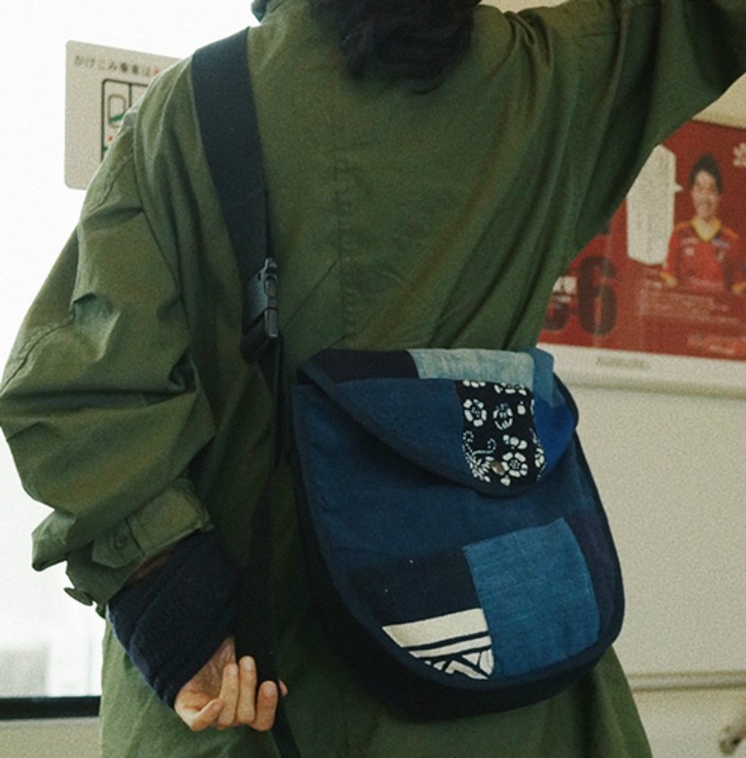 植物藍靛染 印花土布拼布 寬背帶 YKK插扣 休閑斜挎通勤侧背包 - 侧背包/斜挎包 - 棉 蓝色