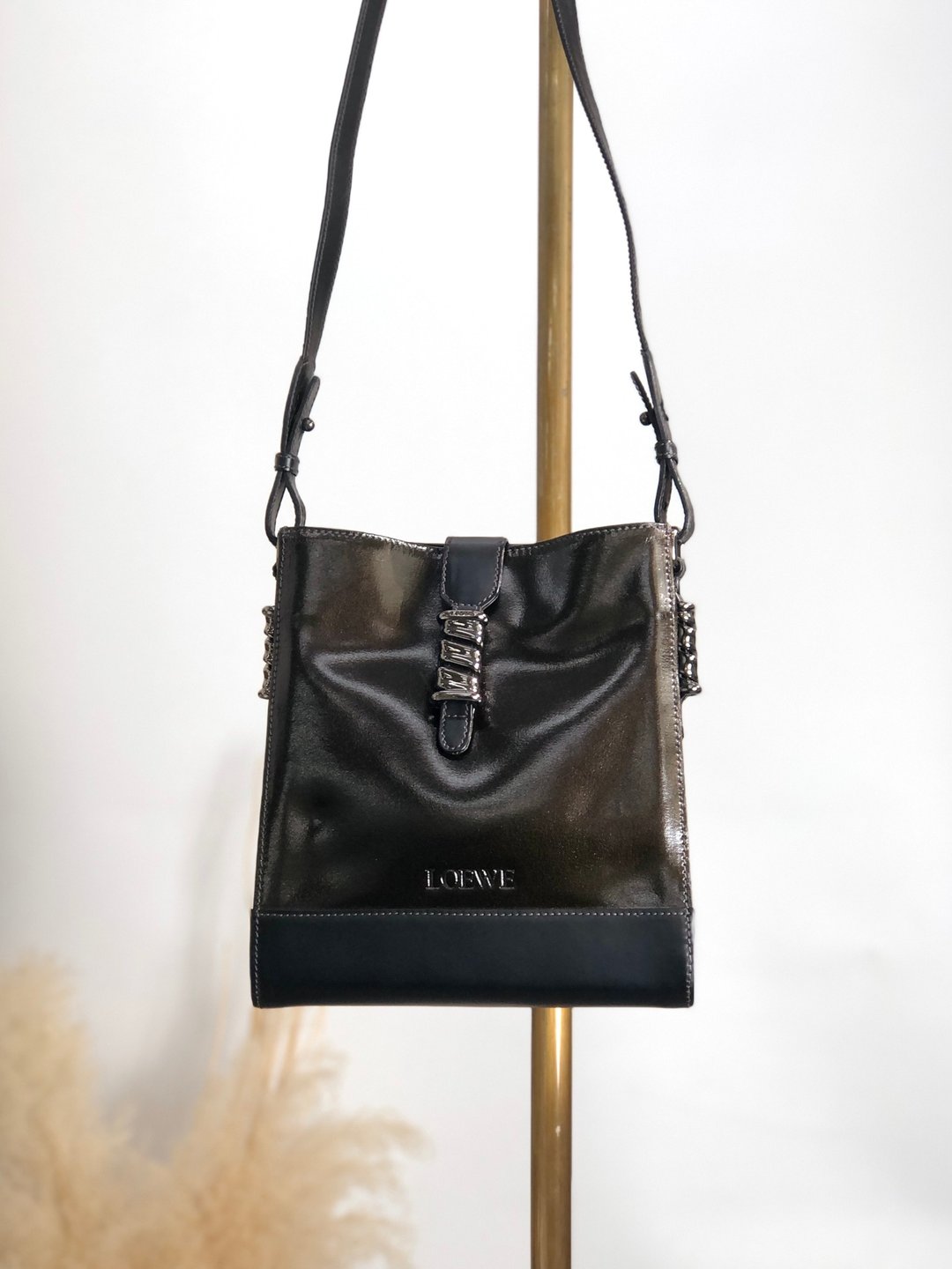【日本直送，名牌二手包装】LOEWE罗意威Velazquez单肩包黑卡其牛皮迷你包Vintage复古tfrmnz - 侧背包/斜挎包 - 真皮 黑色