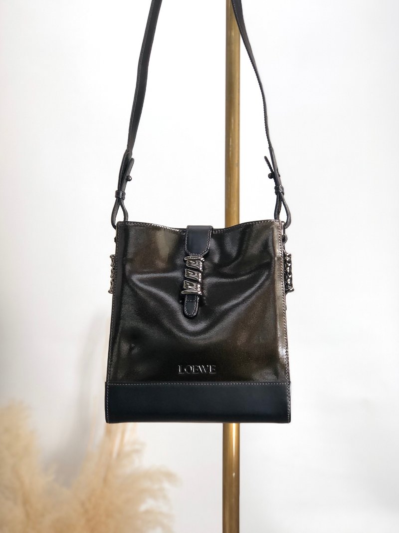 【日本直送，名牌二手包装】LOEWE罗意威Velazquez单肩包黑卡其牛皮迷你包Vintage复古tfrmnz - 侧背包/斜挎包 - 真皮 黑色