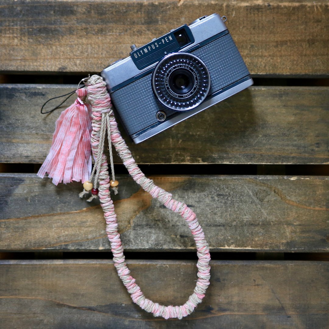 Tape yarn hemp string hemp hand strap-cherry / bead color pink - 挂绳/吊绳 - 棉 粉红色