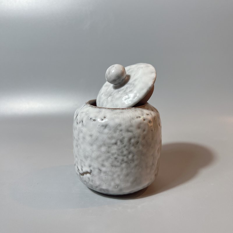 白釉小茶罐 / 2两小茶仓 / 小平凡手作 - 其他 - 陶 卡其色