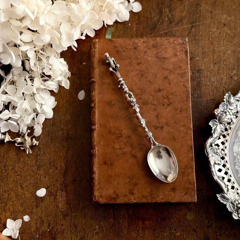 50407-绝美法国古董手柄雕饰镀银茶匙 - 茶具/茶杯 - 银 