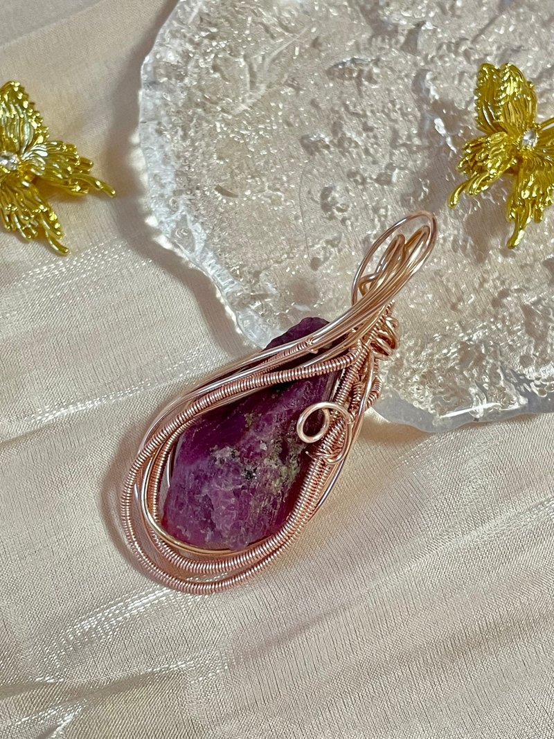 珍饰 － 红宝石金属绕线吊坠 - 项链 - 水晶 