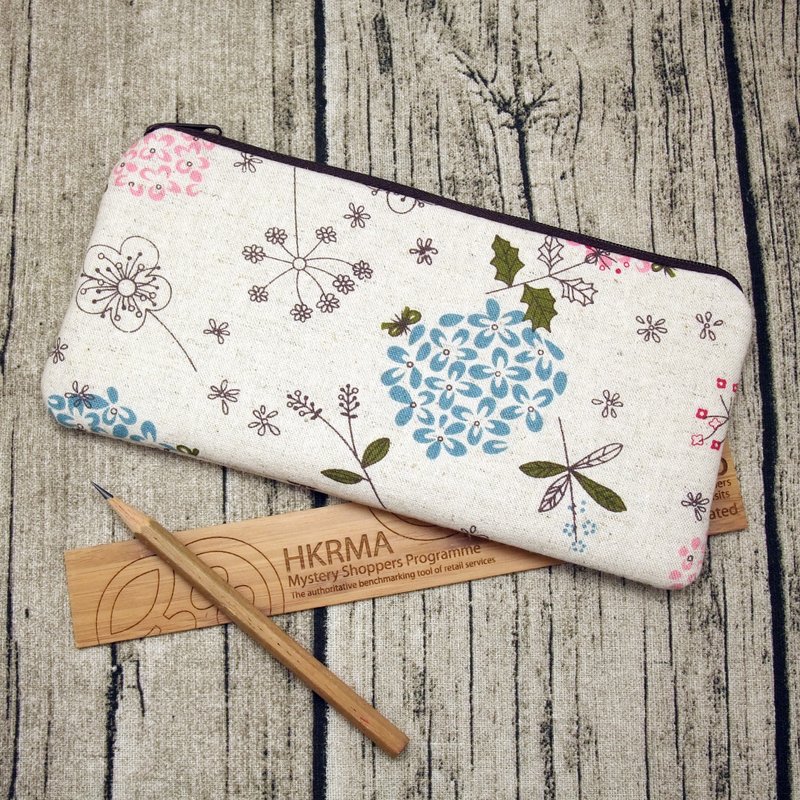 拉链收纳布包，笔袋，化妆袋，手拿包 (粉红粉蓝小花) (ZL-26) - 铅笔盒/笔袋 - 棉．麻 多色