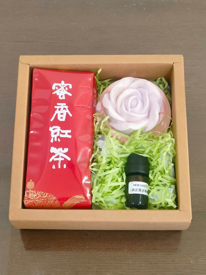 【茶香香氛礼盒】蜜香红茶 × 玫瑰香氛 × 精油 - 香薰/精油/线香 - 其他材质 红色