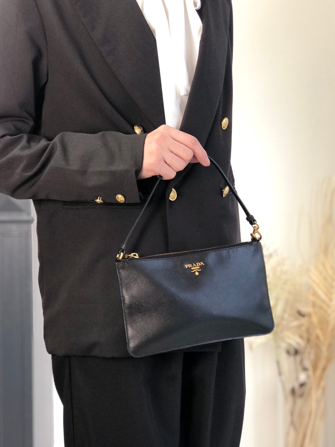 【日本直送 名牌中古包】PRADA 普拉达 手提包 黑色 经典标志 Saffiano 皮革 迷你包 vintage 古董 ce7ved - 手提包/手提袋 - 真皮 黑色