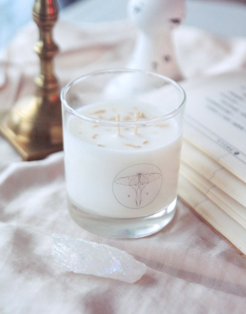 宁静阅读时间  金箔  大豆蜡蜡烛  檀香、雪松、松树 170g - 蜡烛/烛台 - 蜡 金色