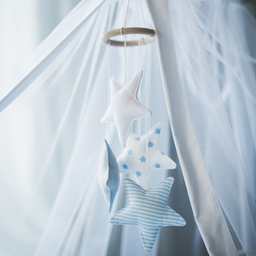 Blue and white nursery mobile stars, baby boy mobile nursery decor - 玩具/玩偶 - 棉 蓝色