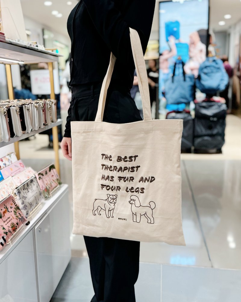 SHUKI 法斗老虎狗与贵妇狗图案绣花布袋 - 手提包/手提袋 - 棉．麻 卡其色