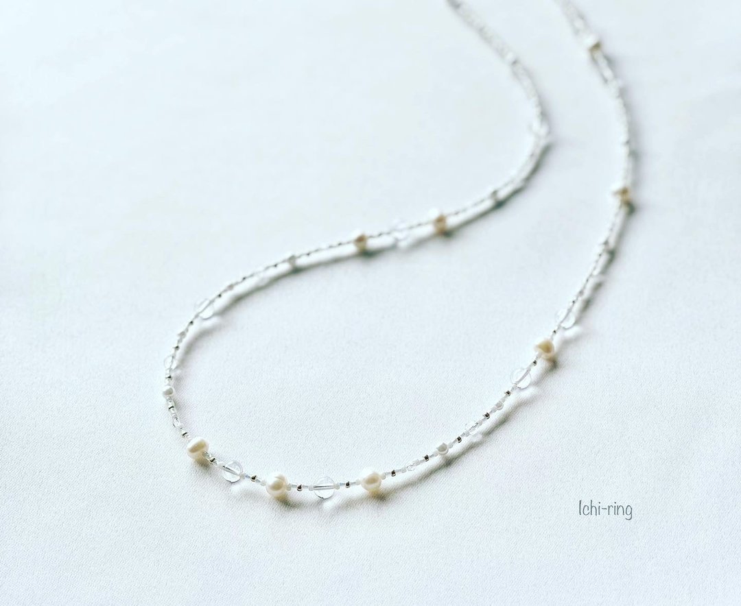 Neige M. 水晶与淡水珍珠串珠项链 65cm 中长款 - 项链 - 半宝石 白色