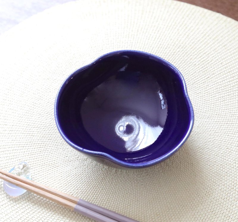 青金石三叶小碗 - 碗 - 陶 蓝色