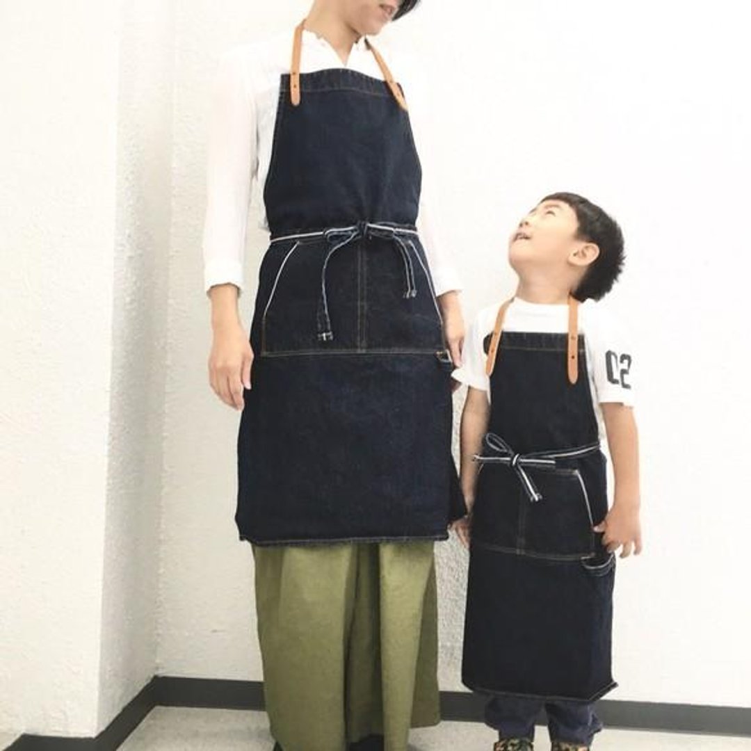 [Parent-child coordination for children] Bio-wash 14.7oz selvedge denim and extra-thick oil-nume apron [Indigo] - 围裙 - 真皮 