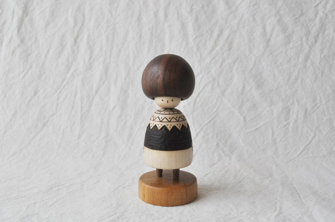 Mushroom girl Kokeshi doll 24 - 玩偶/公仔 - 木头 卡其色
