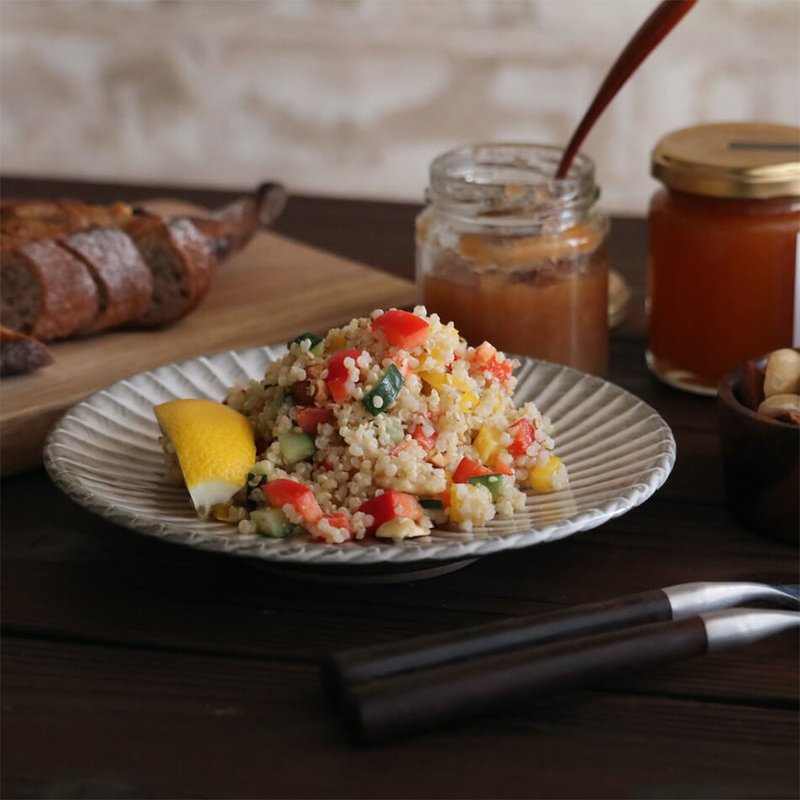 Koishiwarayaki Koishiwarayaki 平盘 17cm Hakeme 早川窑陶器餐 - 盘子/餐盘/盘架 - 陶 白色