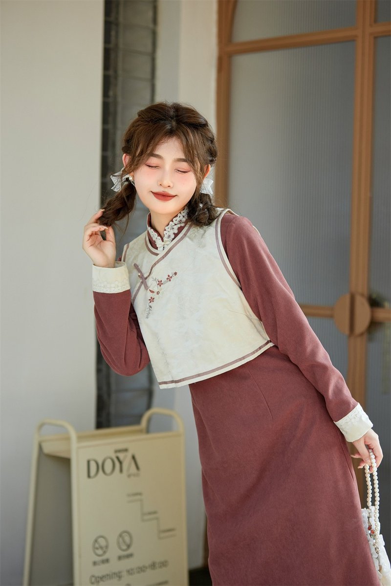 民國大小姐 紫紅色刺綉洋裝旗袍 中式無袖馬甲 新中式春節連身裙 - 洋装/连衣裙 - 聚酯纤维 紫色