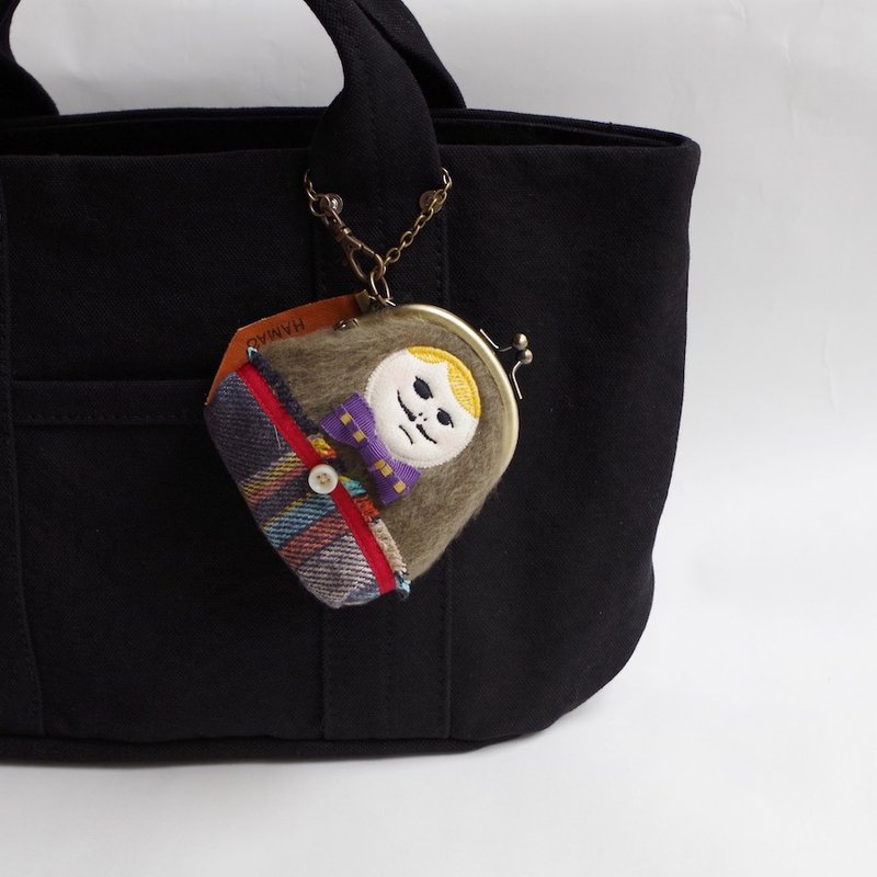 HAMAONIGIRI "Khaki knit × orange check pants" - 化妆包/杂物包 - 棉．麻 绿色