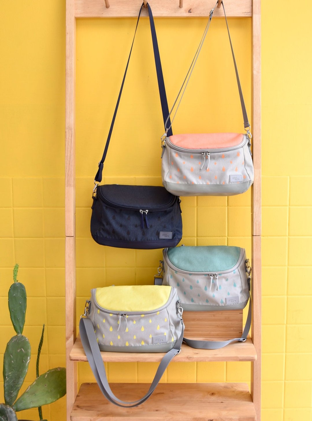small cross body bag - 侧背包/斜挎包 - 聚酯纤维 橘色
