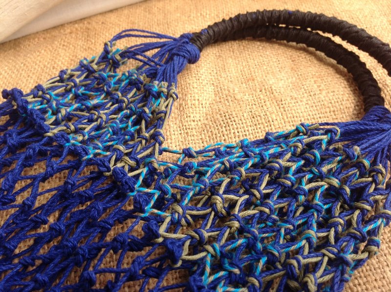 {美国麻线} 手工编织环保袋 / 深蓝色系 /水瓶／保温瓶~~等 - 摆饰 - 棉．麻 多色