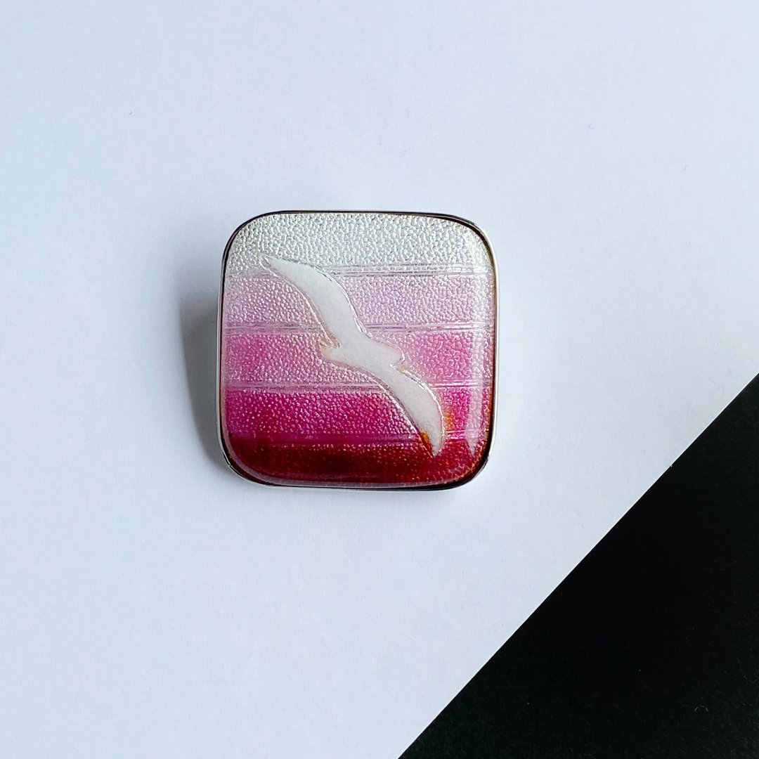 Seagull [Red] Cloisonne brooch Pure silver foil cloisonne - 胸针 - 其他材质 红色