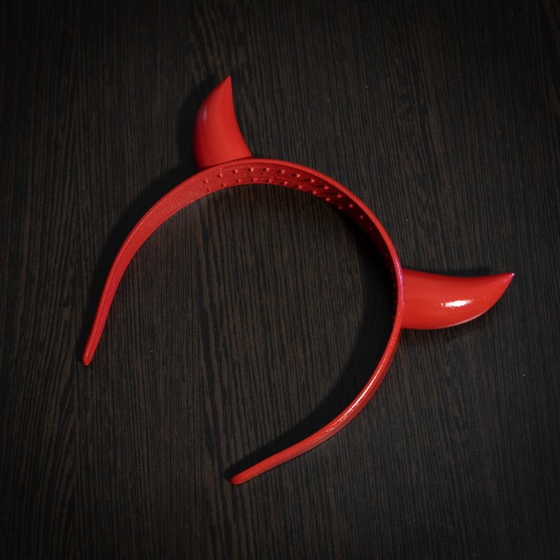 Red Devil Horns on a Headband - 发饰 - 塑料 红色