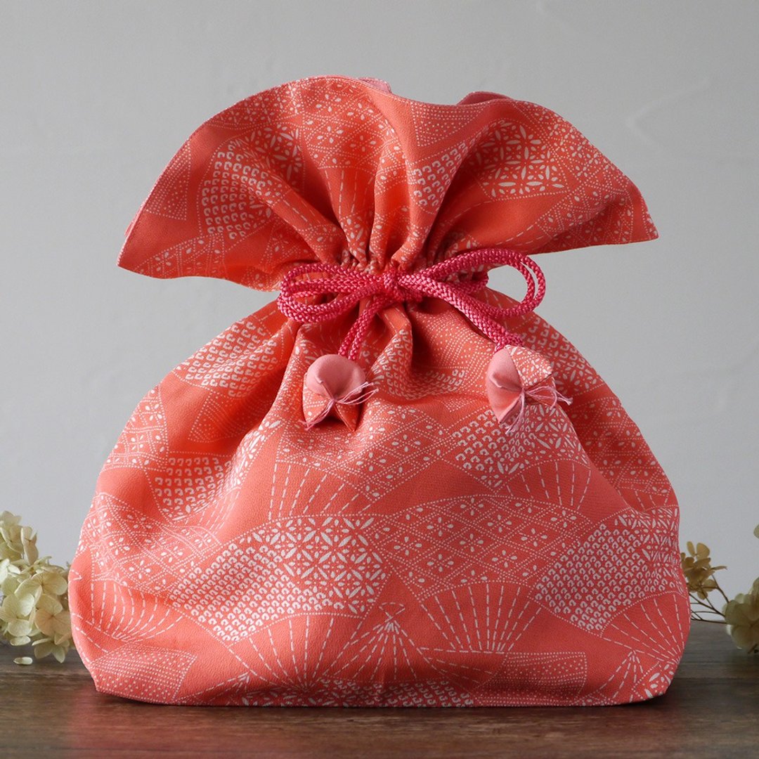 Kimono Silk Drawstring Happiness FUGURO Premium Fan Large Size - 化妆包/杂物包 - 丝．绢 粉红色
