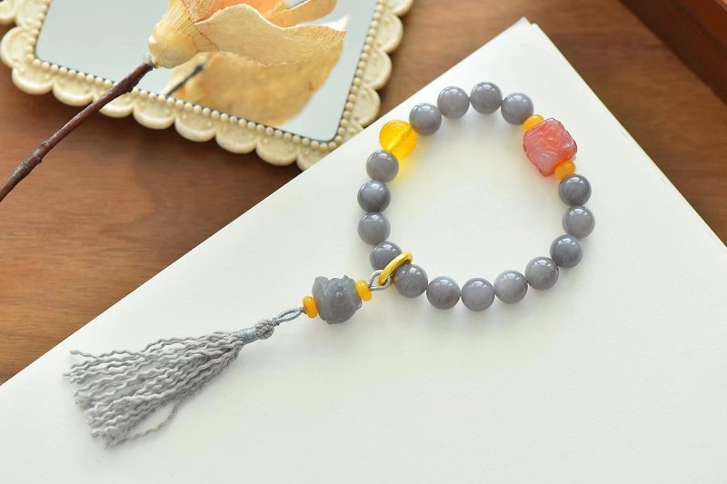 天然和田玉 /和阗玉 原矿烟紫玉 烟紫色醒狮设计单圈手串衣襟挂f - 手链/手环 - 宝石 紫色